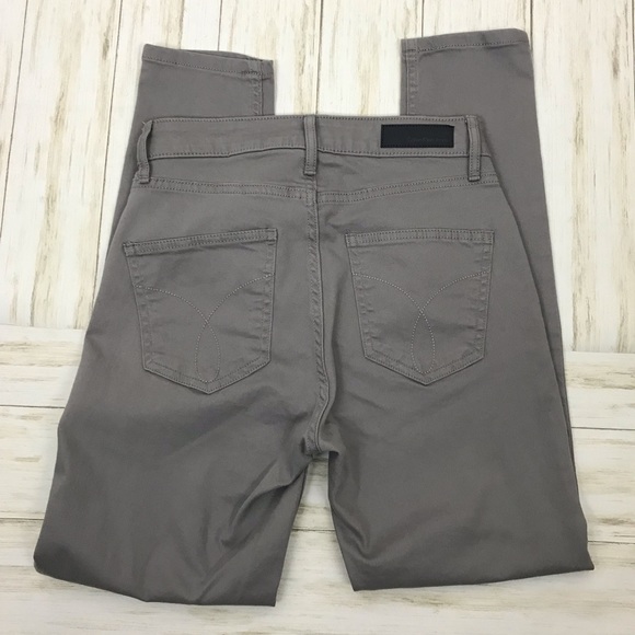 Calvin Klein High Rise Ankle Skinny Jeans. - Picture 2 of 8